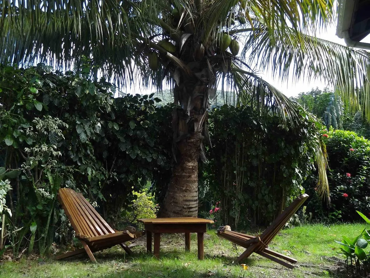 La Baie Du Bonheur Bed & Breakfast Deshaies